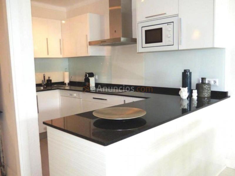 Apartamento en venta en  Es Camp de Mar, Andratx