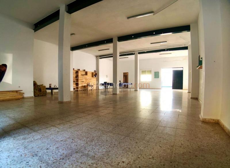 Local Comercial en venta en  Olivares