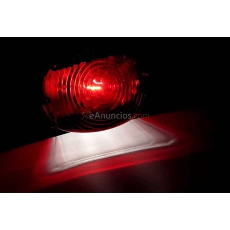 PILOTO TRASERO UNIVERSAL OVAL