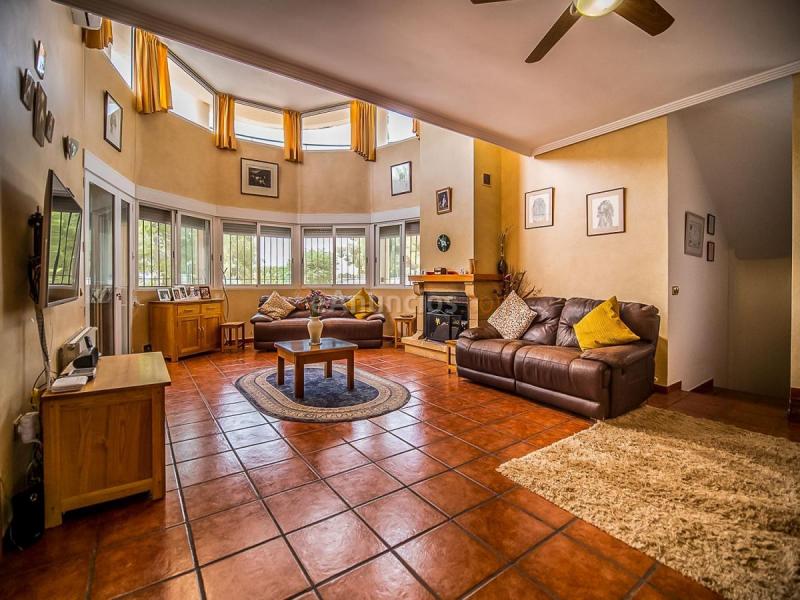 Adosado en venta en  Fortuna