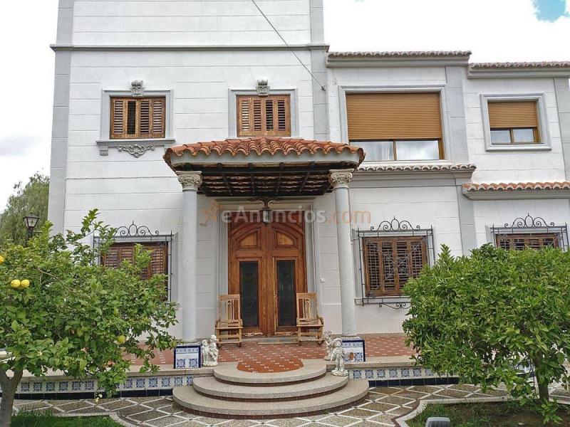 Adosado en venta en  Zona El Vedat-Santa Apolonia, Torrent