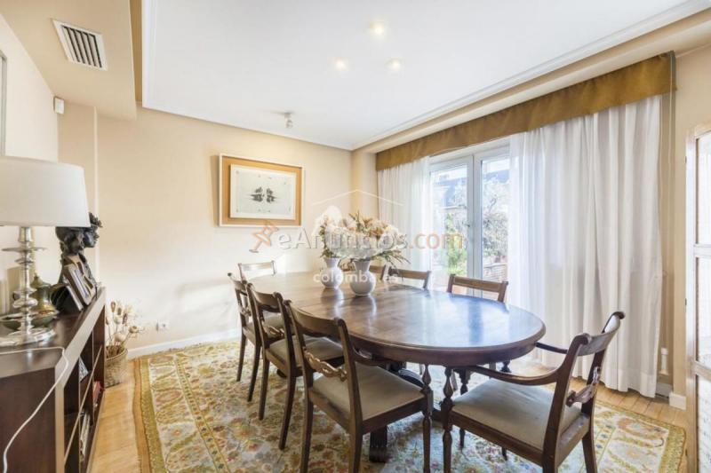 Casa en venta en Calle Tobago, San Blas, Madrid