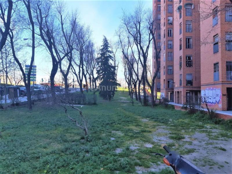 Local Comercial en venta en Avenida Pablo Neruda, Puente de Vallecas, Madrid