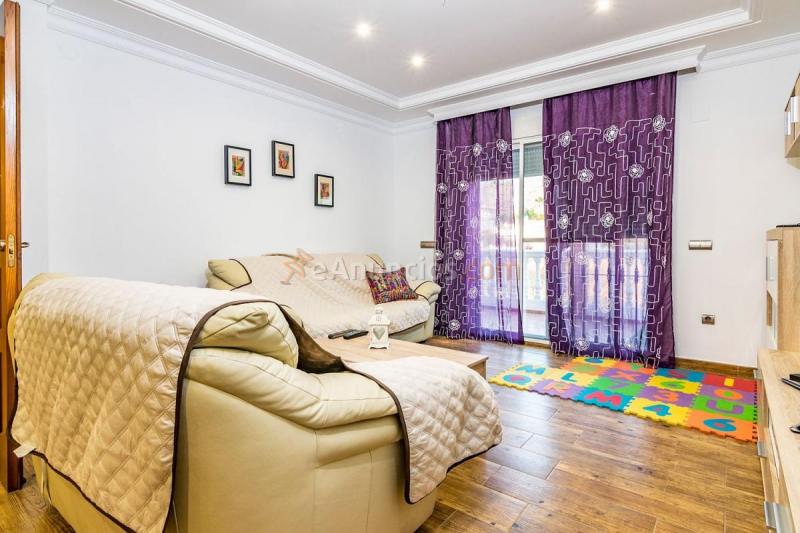 Adosado en venta en  Cotomar - Urbanizaciones, Rincón de la Victoria