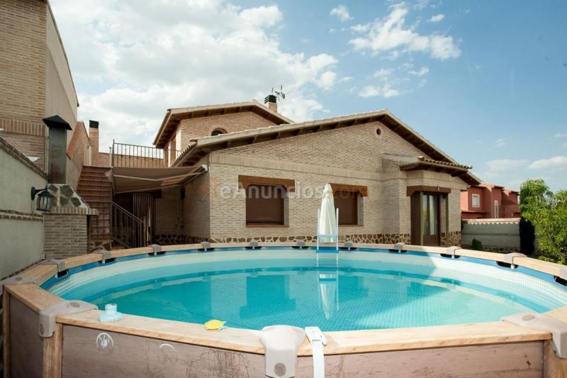 Adosado en venta en  Nambroca