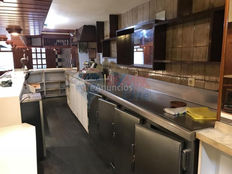 Local Comercial en venta en  Casimiro Argüelles, La Pola Siero, Siero