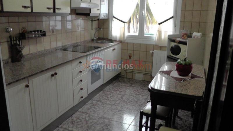 Apartamento en venta en Calle Ramón del Valle Ballina, Villaviciosa, Villaviciosa - Amandi, Villaviciosa