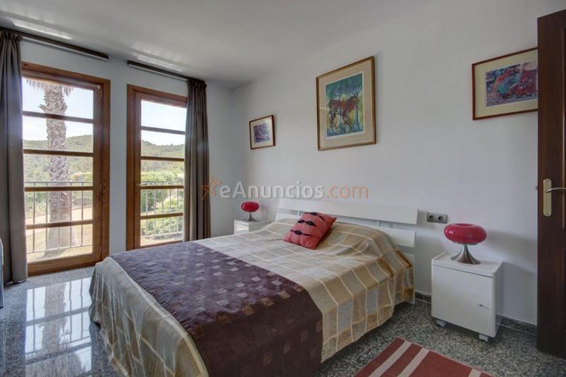 Adosado en venta en  Canyelles