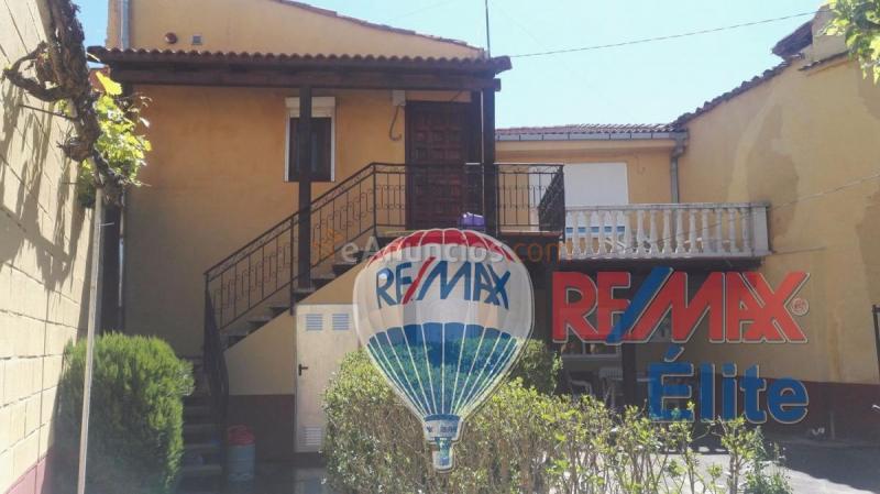 Adosado en venta en  Carrizo