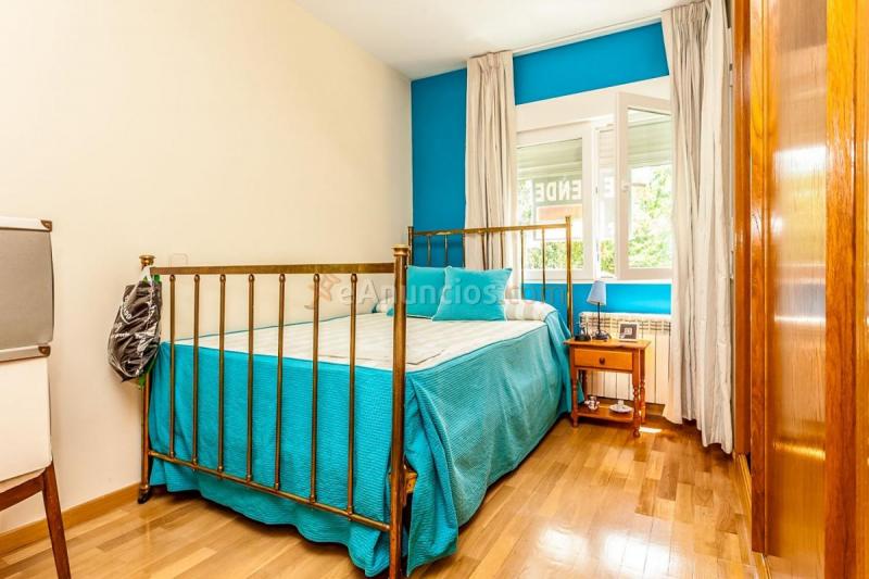 Adosado en venta en  San Blas, Madrid