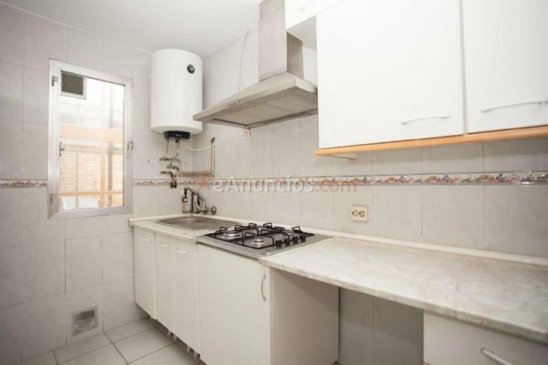 Apartamento en venta en  ALMENDRALEJO, Carabanchel, Madrid