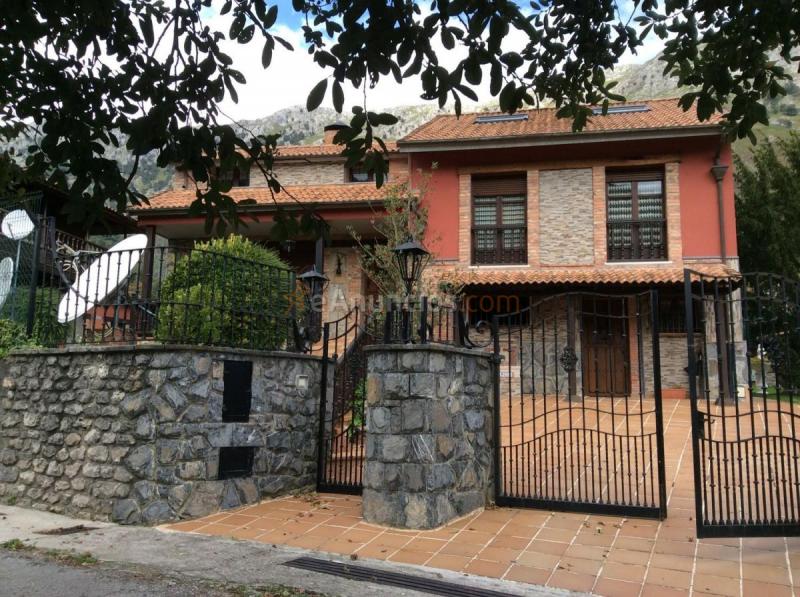 Adosado en venta en  Caserio Pumarada, Peñamellera Alta