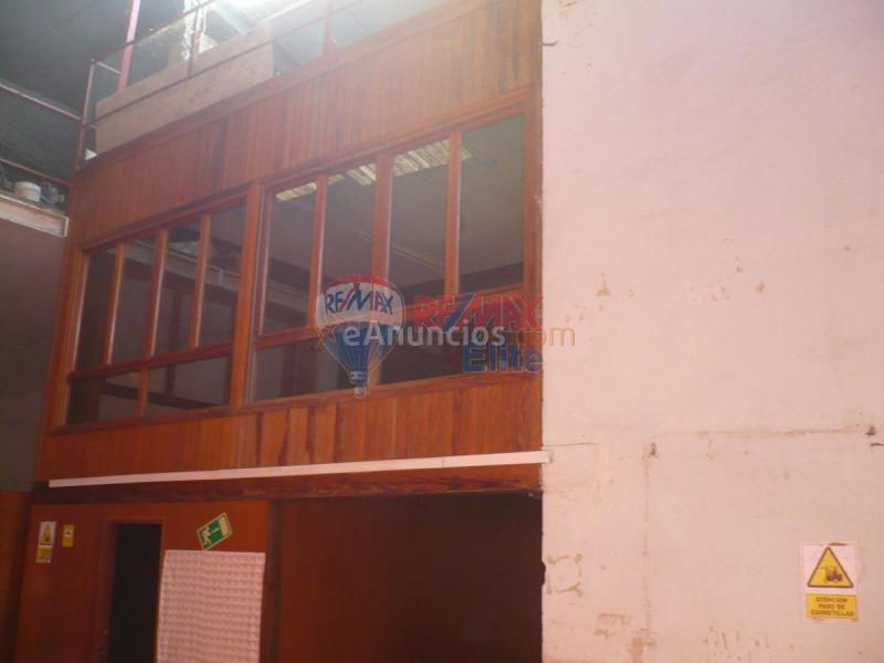 Edificio en alquiler en  poligono maximino vega, Oeste, Gijón