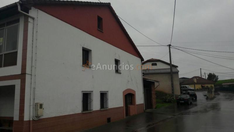 Adosado en venta en  FERROÑES, Llanera
