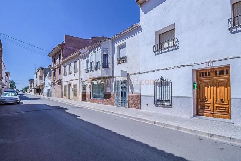 Adosado en venta en  Argamasilla de Alba