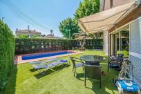 Adosado en venta en  Santa Perptua de Mogoda