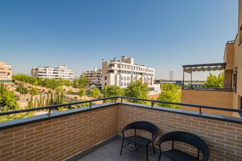 Duplex en venta en  Dehesa Vieja-Puente Cultural, San Sebastián de los Reyes