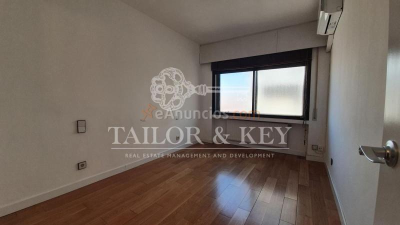 Atico en alquiler en Calle de Bretón de los Herreros, Chamberí, Madrid