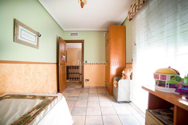 Adosado en venta en  Monovar