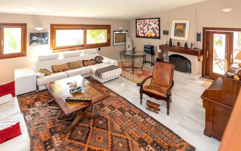 Adosado en venta en  Nueva Andalucía, Marbella