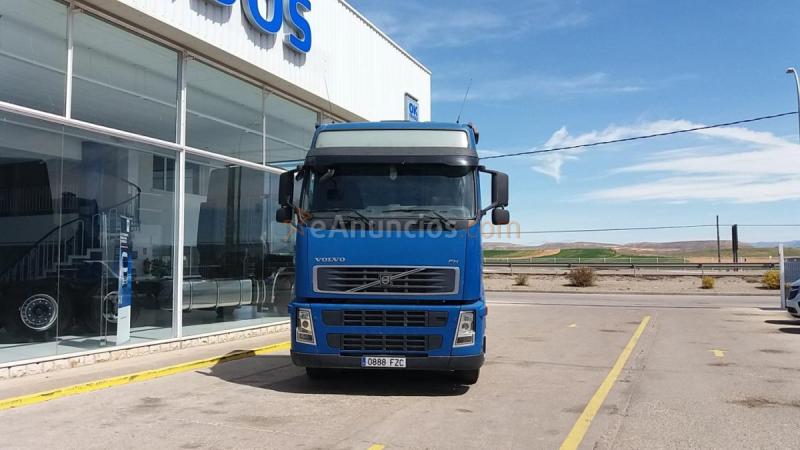 Tractora Volvo FH42 440