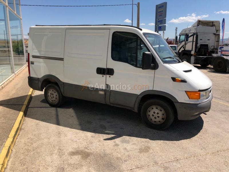 Furgón IVECO 35S9 7m3
