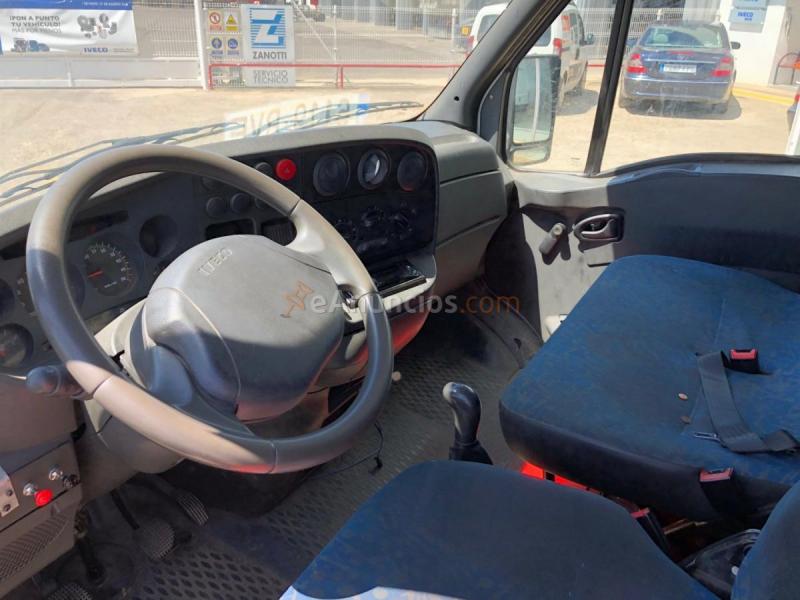 Furgón IVECO 35S9 7m3