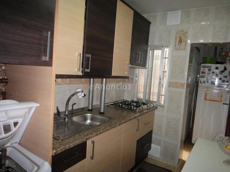 Apartamento en venta en Calle de San Narciso, San Blas, Madrid