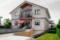 Adosado en venta en  Anguciana