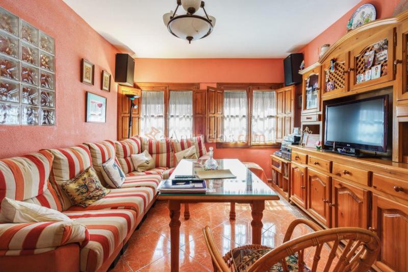 Adosado en venta en  Pilas