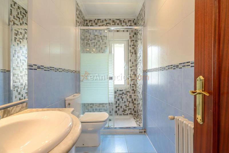 Adosado en venta en  El Carbayedo - El Quirinal, Avilés