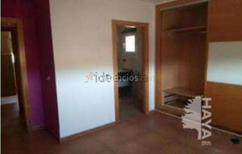 Adosado en venta en  Pla dels Aljubs, La Pobla de Vallbona