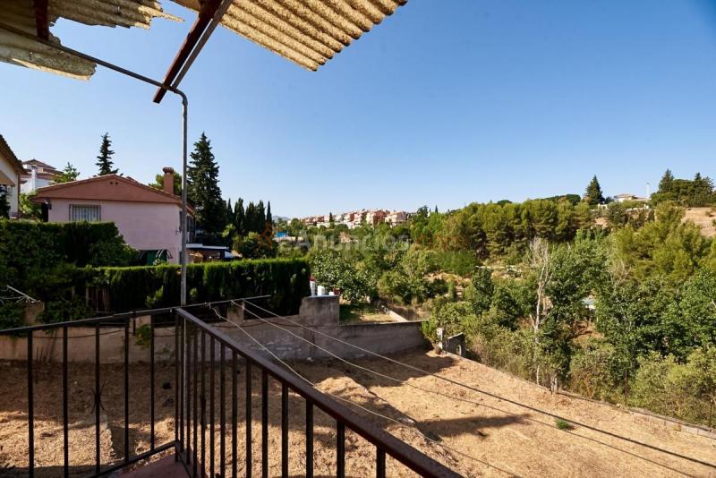 Adosado en venta en  Gojar