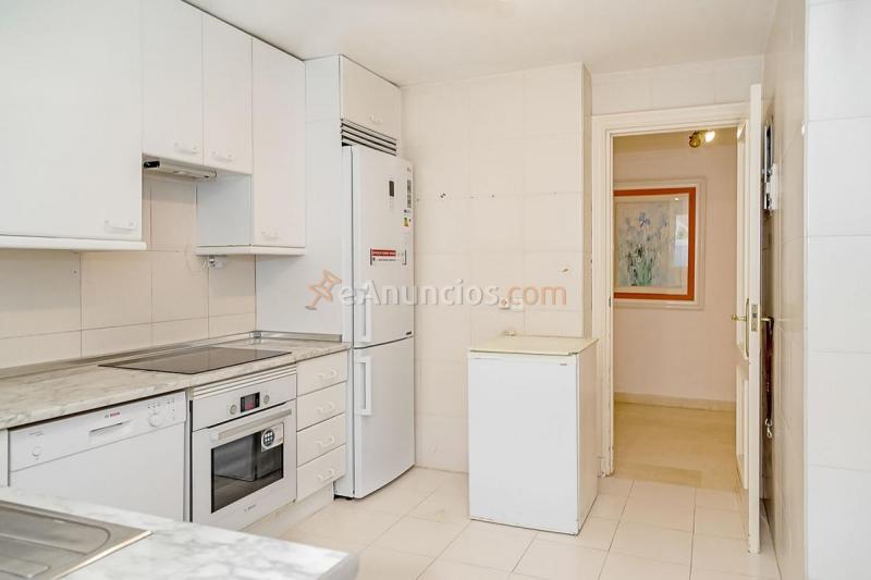 Apartamento en venta en  La Quinta, Benahavís