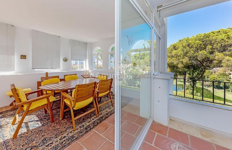 Apartamento en venta en  La Quinta, Benahavís