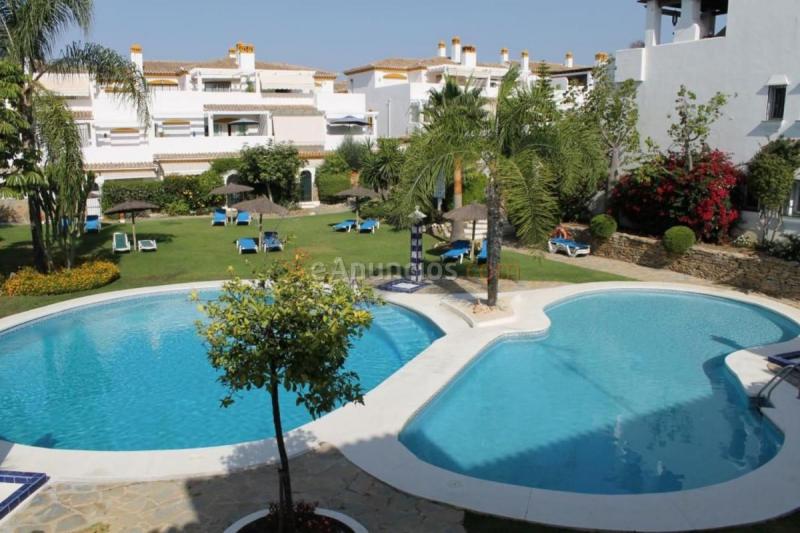 Atico en venta en  Nagüeles-Milla de Oro, Marbella