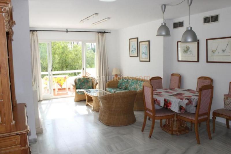 Atico en venta en  Nagüeles-Milla de Oro, Marbella