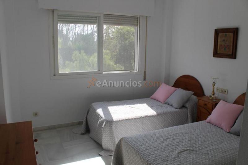Atico en venta en  Nagüeles-Milla de Oro, Marbella