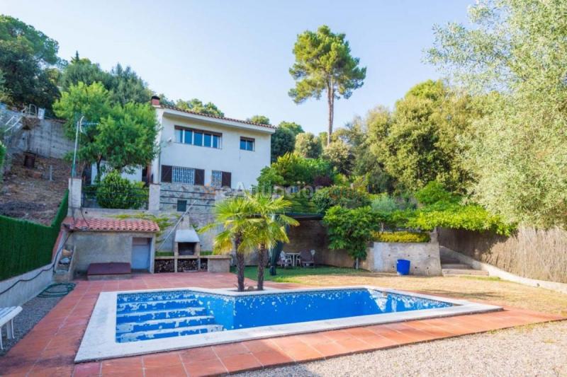 Adosado en venta en  Castellví de Rosanes