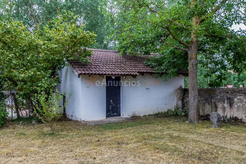 Adosado en venta en  Medina de Pomar