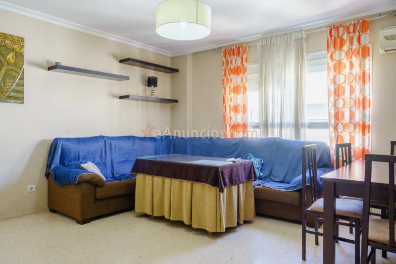 Apartamento en venta en  Pino Montano, Sevilla