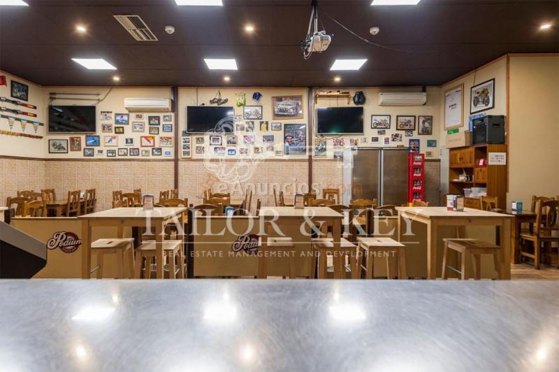 Local Comercial en alquiler en Calle de la Hacienda de Pavones, Moratalaz, Madrid