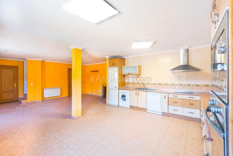 Adosado en venta en  islas filipinas, El Casar