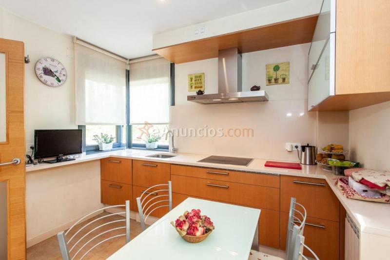 Adosado en venta en  San Lazaro - Meixonfrio, Santiago de Compostela