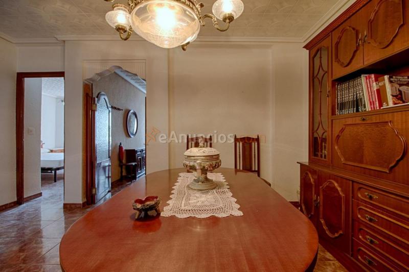 Adosado en venta en  Benisano