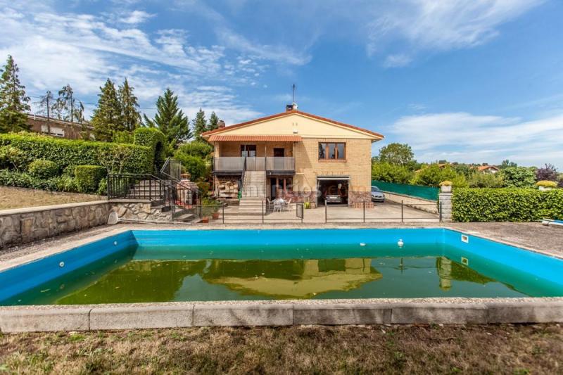 Adosado en venta en  Zigoitia