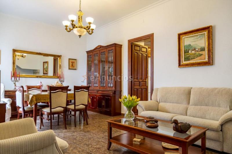 Adosado en venta en Calle José María Carretero, Montilla