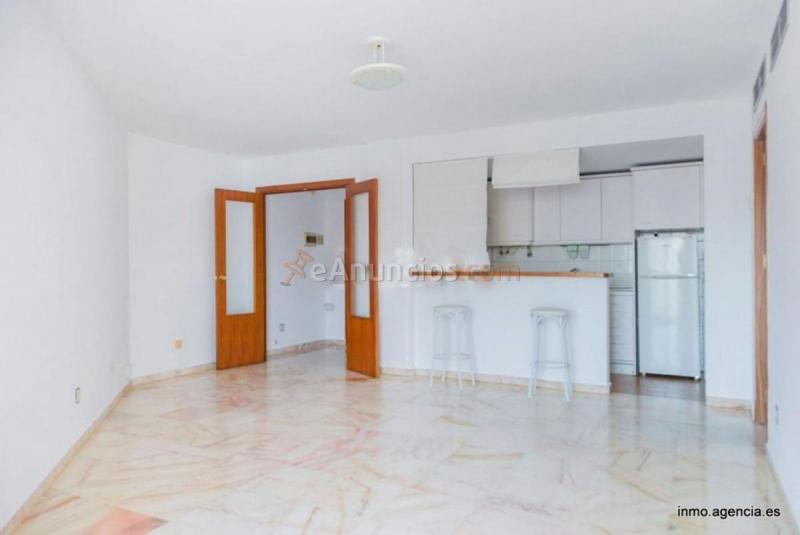 Apartamento en venta en Calle María Auxiliadora, Santa Justa - Miraflores - Cruz Roja, Sevilla
