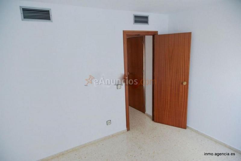Apartamento en venta en Calle María Auxiliadora, Santa Justa - Miraflores - Cruz Roja, Sevilla