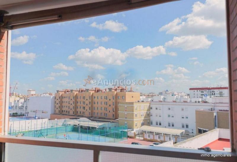 Apartamento en venta en Calle María Auxiliadora, Santa Justa - Miraflores - Cruz Roja, Sevilla